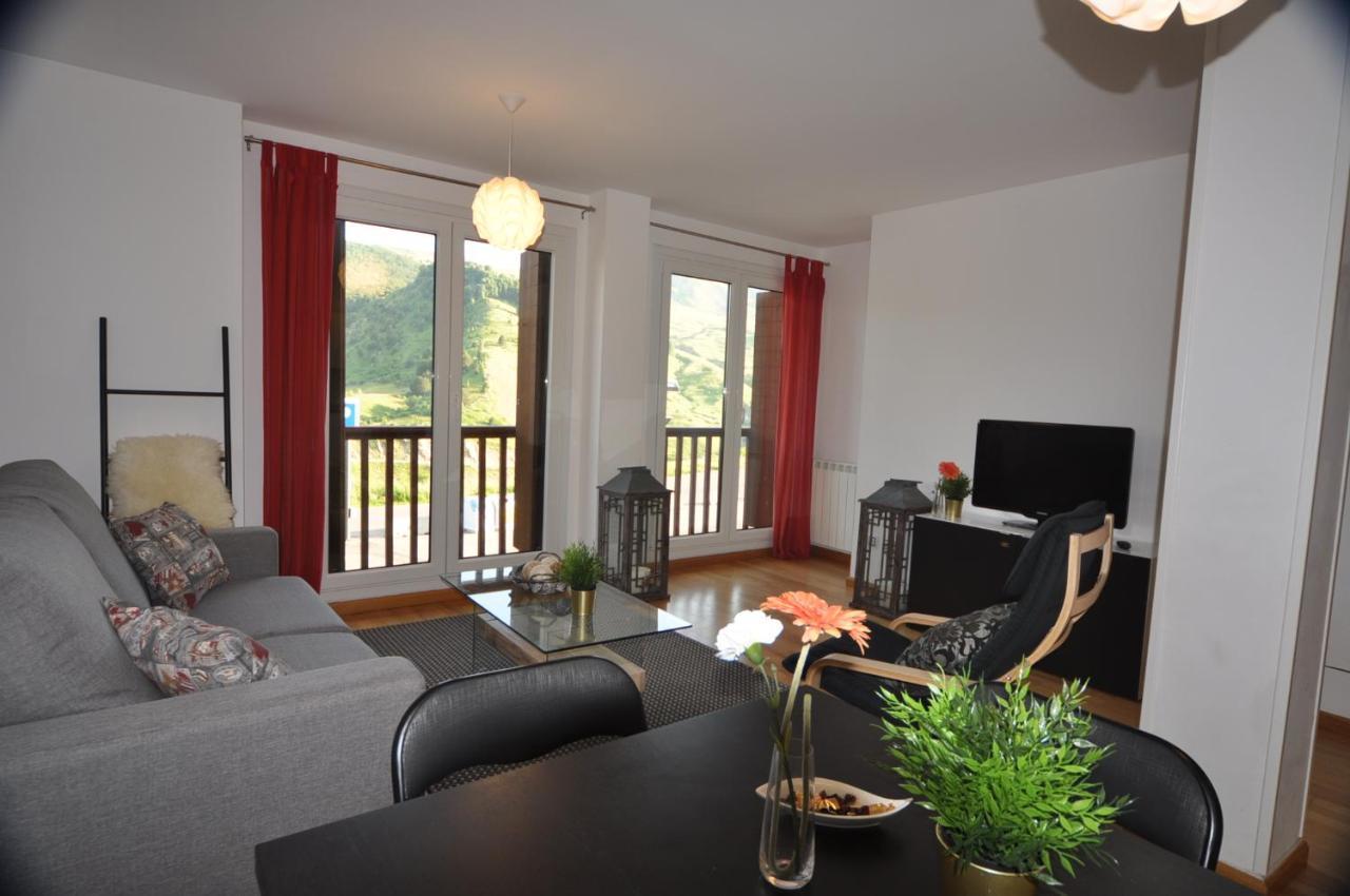 Apartamentos Tirol ฟอร์มีกัล ภายนอก รูปภาพ