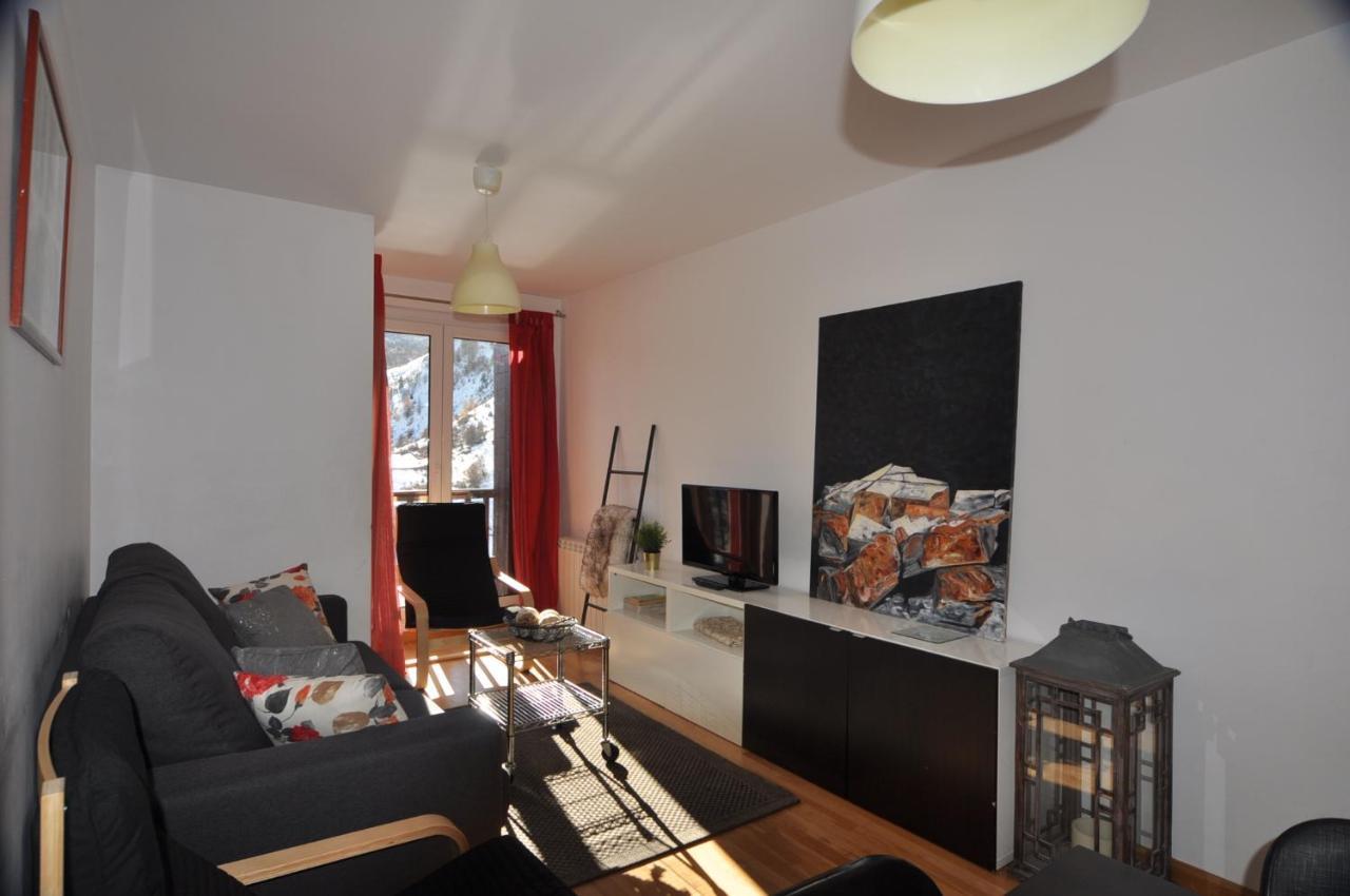 Apartamentos Tirol ฟอร์มีกัล ภายนอก รูปภาพ